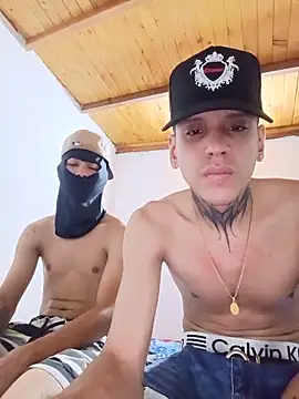 gabriel reyes21 online show from 06/12/26, 04:33