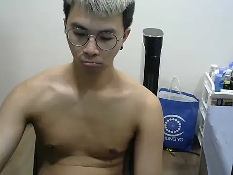 silverwolfwoof online show from 05/08/26, 04:34