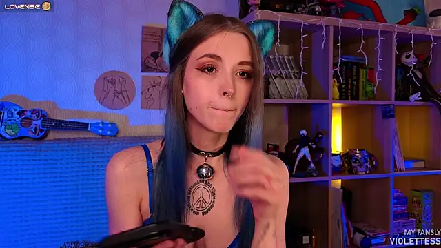 violettess online show from 03/18/26, 02:20