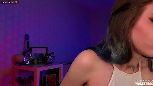 violettess online show from 05/20/26, 04:24