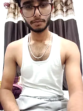 CoralN online show from 04/15/26, 06:42