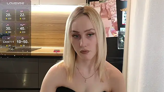 Snapshot of Bella_Villen chatting on 07/09/26, 12:09 Bella Villen online show from 07/09/26, 12:09