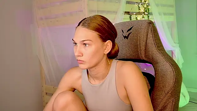 Sweet Emilya online show from 07/14/26, 08:30