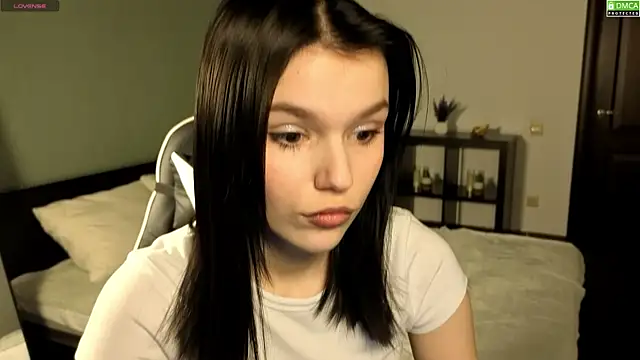 Snapshot of JanetCensley chatting on 03/25/26, 09:26 JanetCensley online show from 03/25/26, 09:26