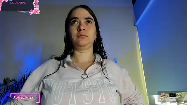  VALERIAGOMEZ online show from 04/01/26, 12:39