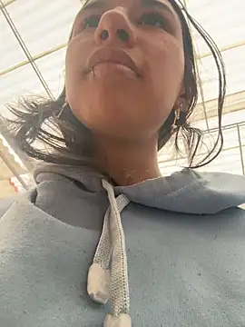 LilyRossi  online show from 06/17/26, 12:18