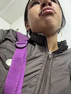 LilyRossi  online show from 07/17/26, 12:34