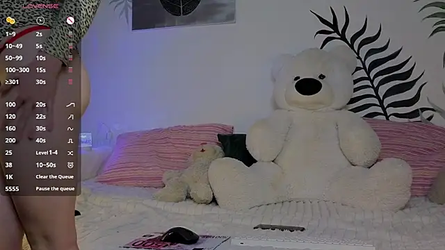 Milla Rose  online show from 02/28/26, 01:23