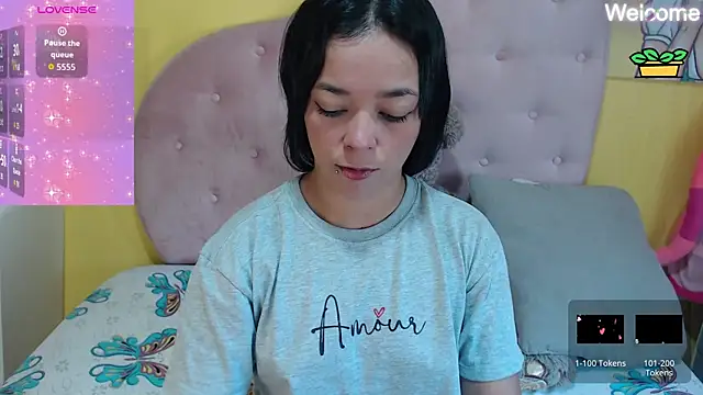Sophiiee Gray online show from 05/05/26, 12:57