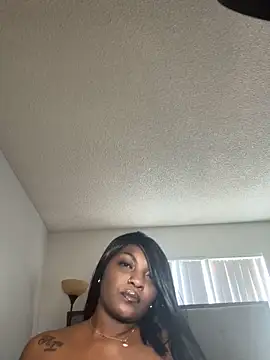 Snapshot of VeryTrulyYours chatting on 03/02/26, 12:24 VeryTrulyYours online show from 03/02/26, 12:24