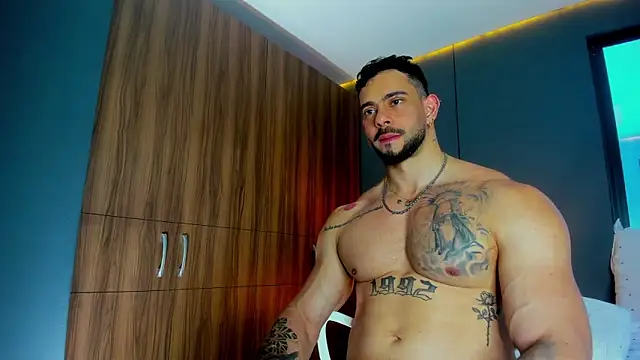 massimo visconti online show from 04/12/26, 05:40