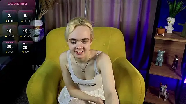 Bambi Bloom online show from 03/25/26, 06:08