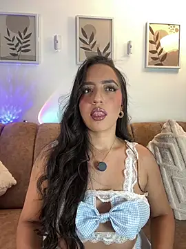 tammyyyy   online show from 04/26/26, 12:52