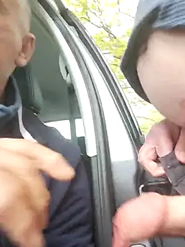 Snapshot of lui8181 chatting on 04/11/26, 03:49 lui8181 online show from 04/11/26, 03:49