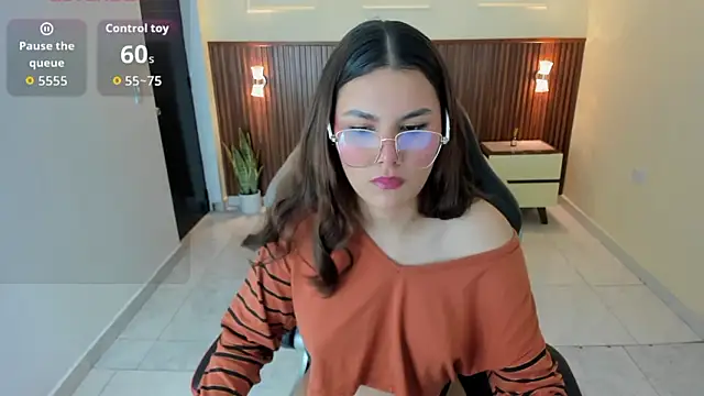 CLARA WARD1 online show from 03/27/26, 12:38