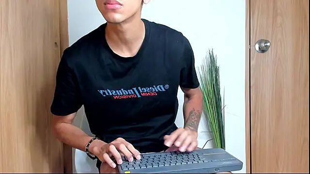 Camiloriiveera online show from 03/27/26, 06:51