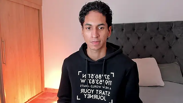 Camiloriiveera online show from 05/21/26, 07:21