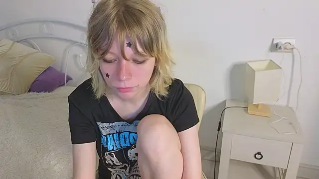 MollySally online show from 06/16/26, 04:15