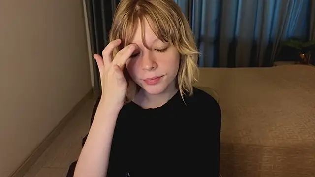 MollySally online show from 06/18/26, 04:13