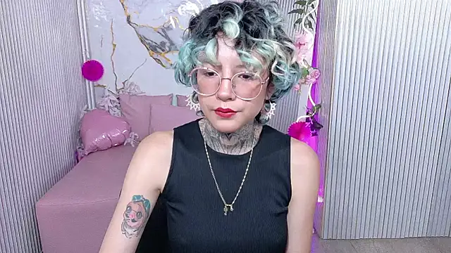 Snapshot of Lyra_tay chatting on 07/12/26, 01:35 Lyra tay online show from 07/12/26, 01:35