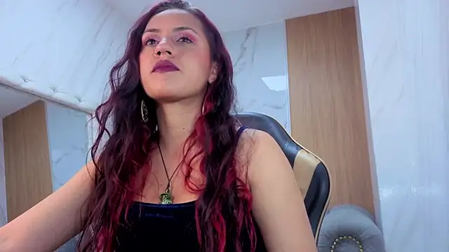 Snapshot of Lola_roses_tf chatting on 07/10/26, 08:11 Lola roses tf online show from 07/10/26, 08:11