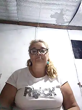 momismilf544 online show from 03/31/26, 03:52