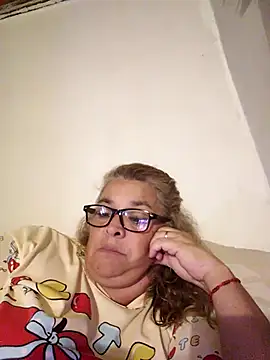 momismilf544 online show from 04/01/26, 05:30