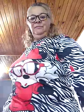 momismilf544 online show from 04/07/26, 01:33