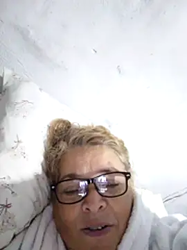 momismilf544 online show from 04/11/26, 11:25