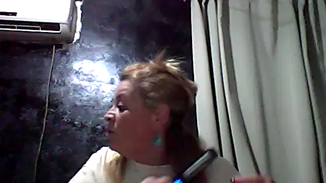 momismilf544 online show from 04/15/26, 10:21