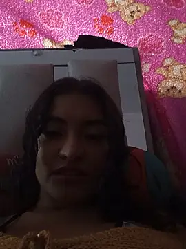 perla stone11 online show from 04/15/26, 08:20