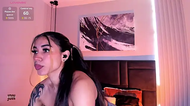 Raven Dooll online show from 07/07/26, 01:37