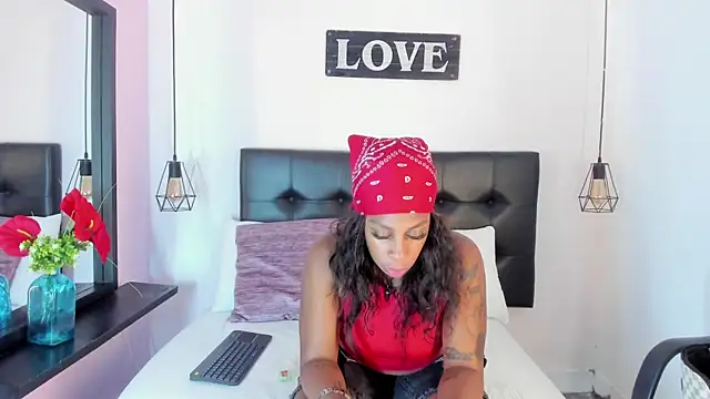 KatallelaMurillo online show from 04/07/26, 12:27