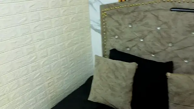 ElisVega online show from 04/06/26, 07:37