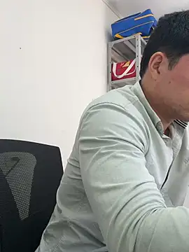 David-latinlover online show from 05/05/26, 04:15
