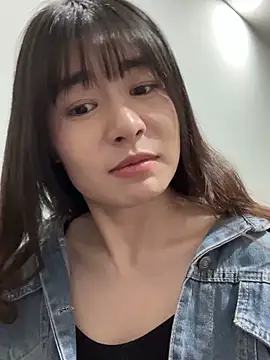 Snapshot of Approve005 chatting on 03/28/26, 03:22 Approve005 online show from 03/28/26, 03:22