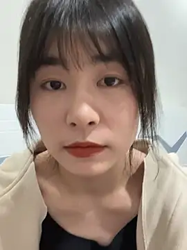 Snapshot of Approve005 chatting on 04/13/26, 02:44 Approve005 online show from 04/13/26, 02:44