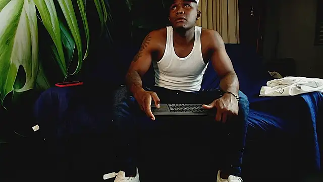 Snapshot of DarianWill18 chatting on 03/01/26, 03:08 DarianWill18 online show from 03/01/26, 03:08