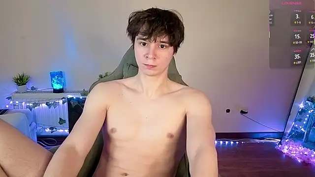 AnthonyCuutie online show from 05/17/26, 05:38