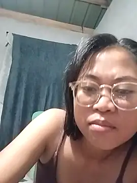 angelpinay44 online show from 04/04/26, 03:31
