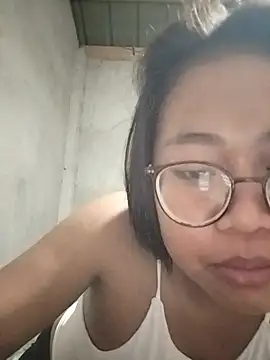 Snapshot of angelpinay44 chatting on 07/02/26, 03:29 angelpinay44 online show from 07/02/26, 03:29