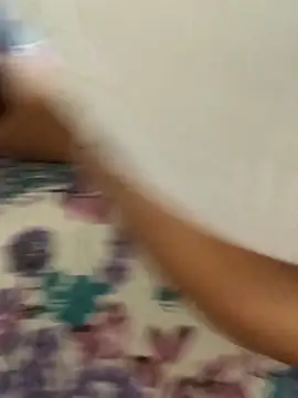 MAYA BED GIRL online show from 03/28/26, 03:00