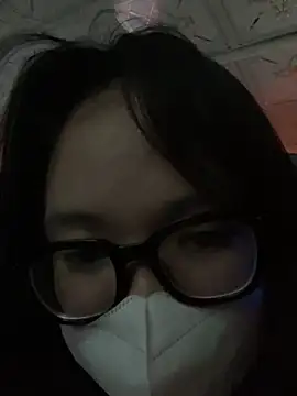 Leeeeiu online show from 05/08/26, 05:07