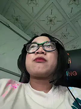 Leeeeiu online show from 06/02/26, 03:14