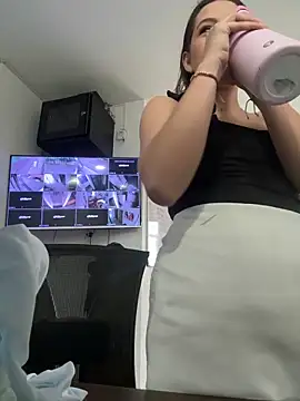 Megaan Rousee online show from 03/22/26, 11:35