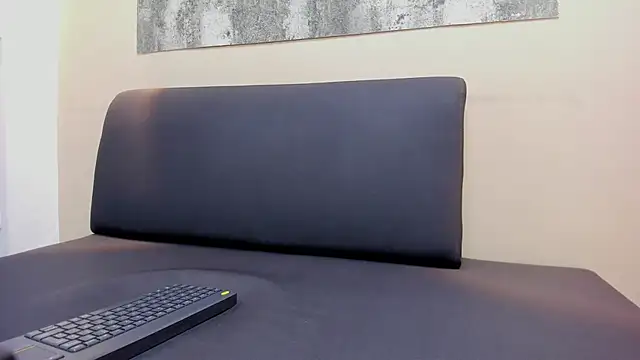 ZANE EVANS online show from 04/15/26, 12:45