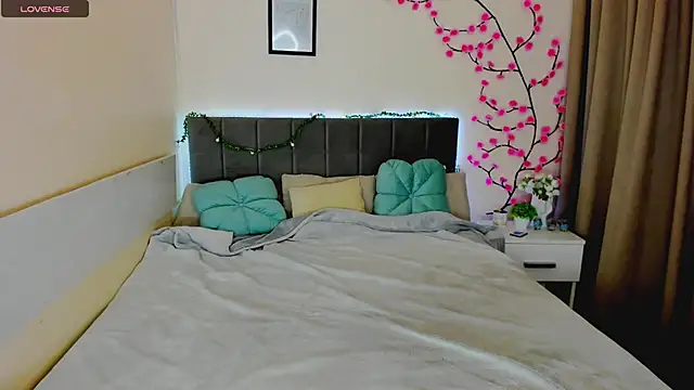 DellaRows online show from 06/02/26, 11:45