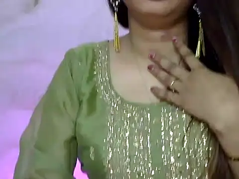 Snapshot of Niya_thakur chatting on 04/04/26, 04:33 Niya thakur online show from 04/04/26, 04:33