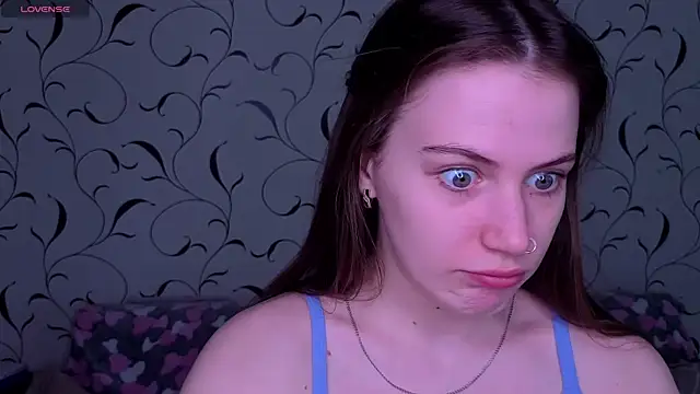 Snapshot of Luxwyverna chatting on 04/16/26, 08:59 Luxwyverna online show from 04/16/26, 08:59