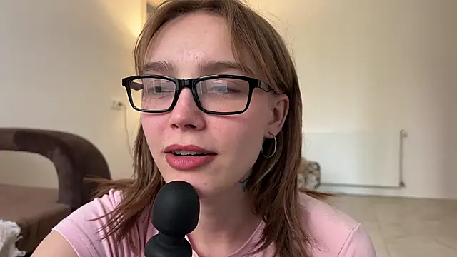 Lolatatee online show from 04/27/26, 04:54